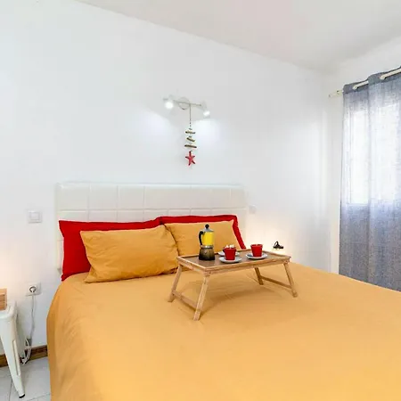 Cosy In 40 M² Close To The * Κοραλέχο